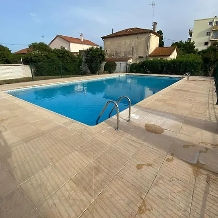 Apartment - Proche